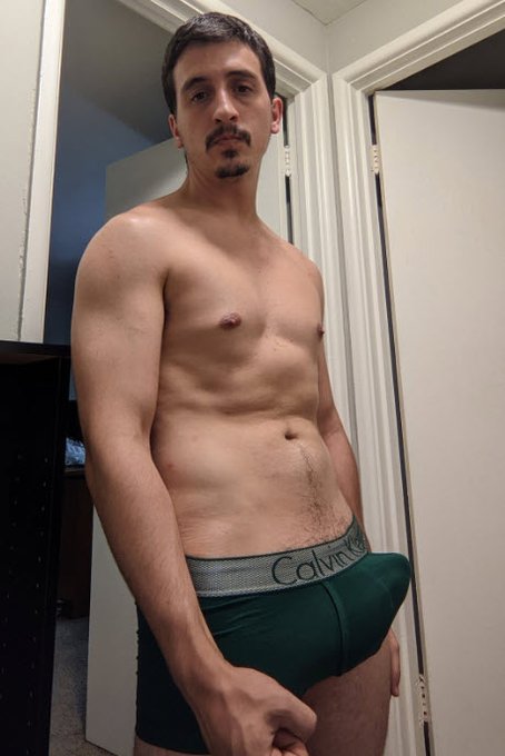 He may be new on the scene but @MasterTylerJ brings that NYC attitude &amp; that big cock to the scene to<a class="tags" target="_blank" title="On Twitter" href="/?out=eyJ0eXAiOiJKV1QiLCJhbGciOiJIUzUxMiJ9.eyJpYXQiOjE3MjczODA1NTYsImlzcyI6InR3cG9ybnN0YXJzLmNvbSIsIm5iZiI6MTcyNzM4MDU1NiwiZXhwIjoxNzU4OTE2NTU2LCJyZWRpcmVjdF91cmwiOiJodHRwczovL3R3aXR0ZXIuY29tL01hc3RlclR5bGVySiJ9.NfAf5nKO46OTAt-sPx5HXqKfIcIKOssWXWuMx9elZKwCqeWR6Z-AxV97hWmDf9grM5ojbmOmxBLls9LtAF32Yw">@MasterTylerJ</a><a href="/tag/dickthread"class="tags"><span>#dickthread</span></a>