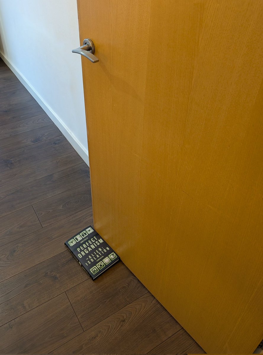 misterbrilliant's tweet photo. Finally @ultrabrilliant's book arrived. I needed a new doorstop!!! Hahah no but seriously well done mate, I love star trek https://t.co/yvxEDOFwuy