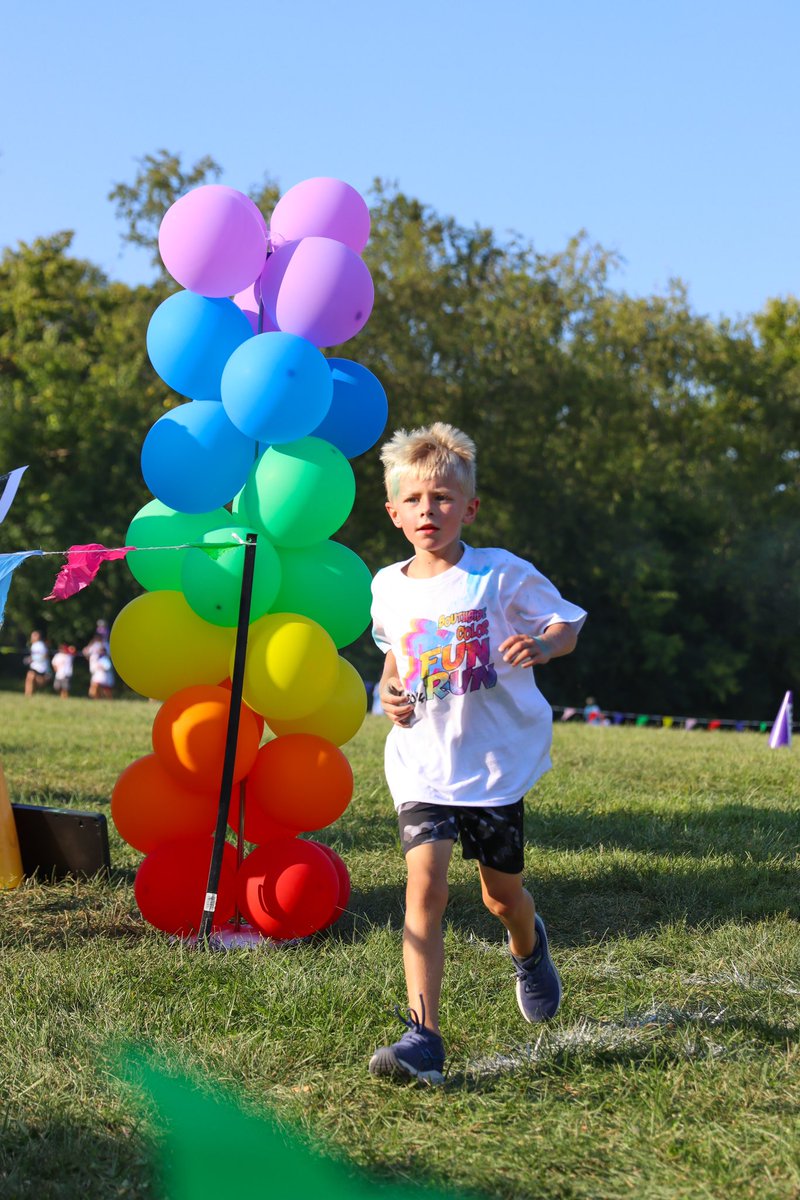 WoodfordCoPS's tweet photo. We hope your Labor Day brings as many smiles as the Southside Elementary 5K & Color Run did last week 😁🏃🏾♀️🎨🏃🏼♂️✨
#KidsWin #changinglives #WCPSInfluence https://t.co/VsnYEHsyXj