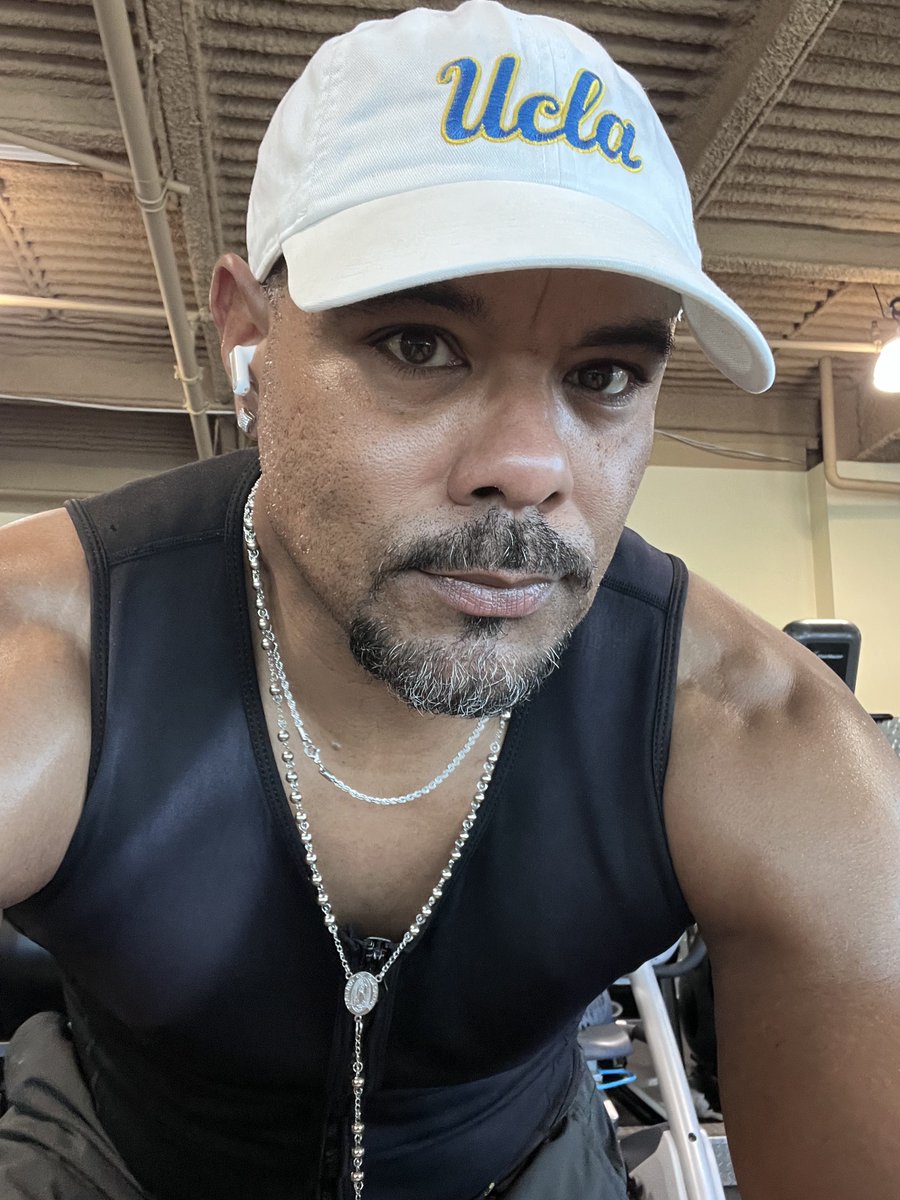 PointForwardPro's tweet image. two years of no drank 🙏🏽 praise Jesus