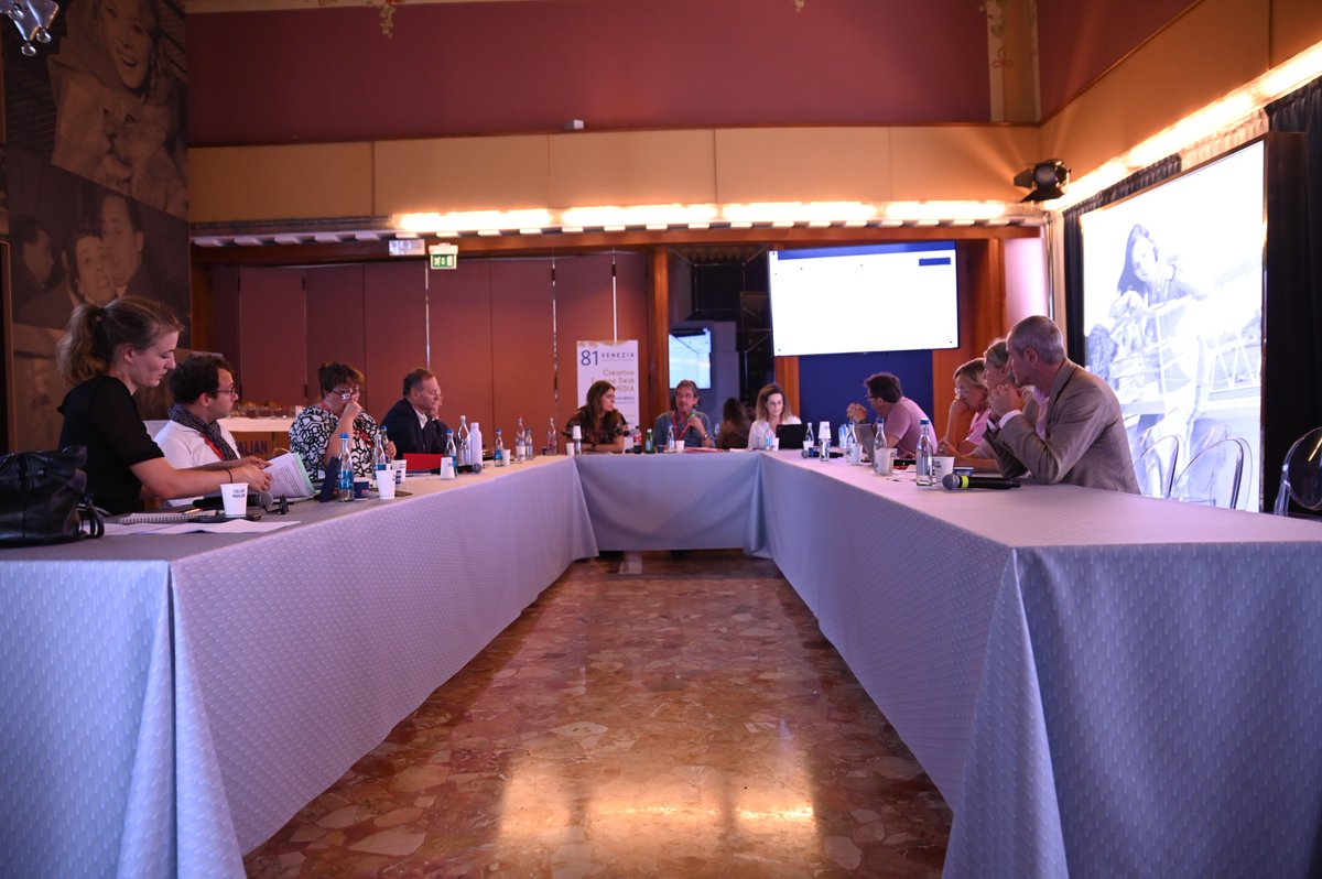 EFAD_aisbl's tweet photo. 🌍🎬 Productive EFAD Board meeting at #VeniceFilmFestival! Discussed Creative Europe, AVMS, AI, & initiatives like #ESFUF & #Dale! Award. Excited to welcome a new member soon! Stay tuned! #EFAD https://t.co/pcDh7y9WvQ