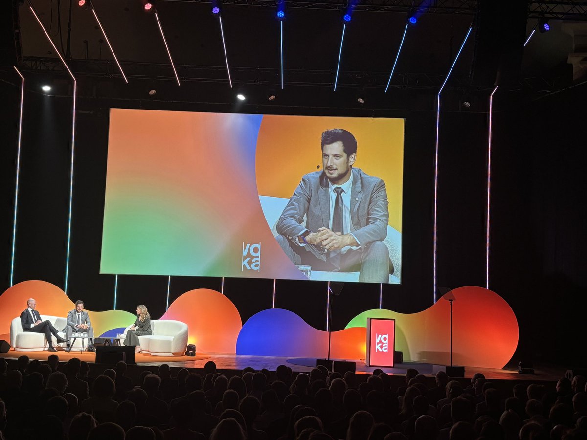 Primeur op de #VokaRentree: de Waalse minister-president <a href="/ADolimont/">Adrien Dolimont</a> en de Brusselse formateur openen het politieke jaar voor <a href="/vokavzw/">Voka - Vlaams netwerk van ondernemingen</a> @VOKA_HMaertens