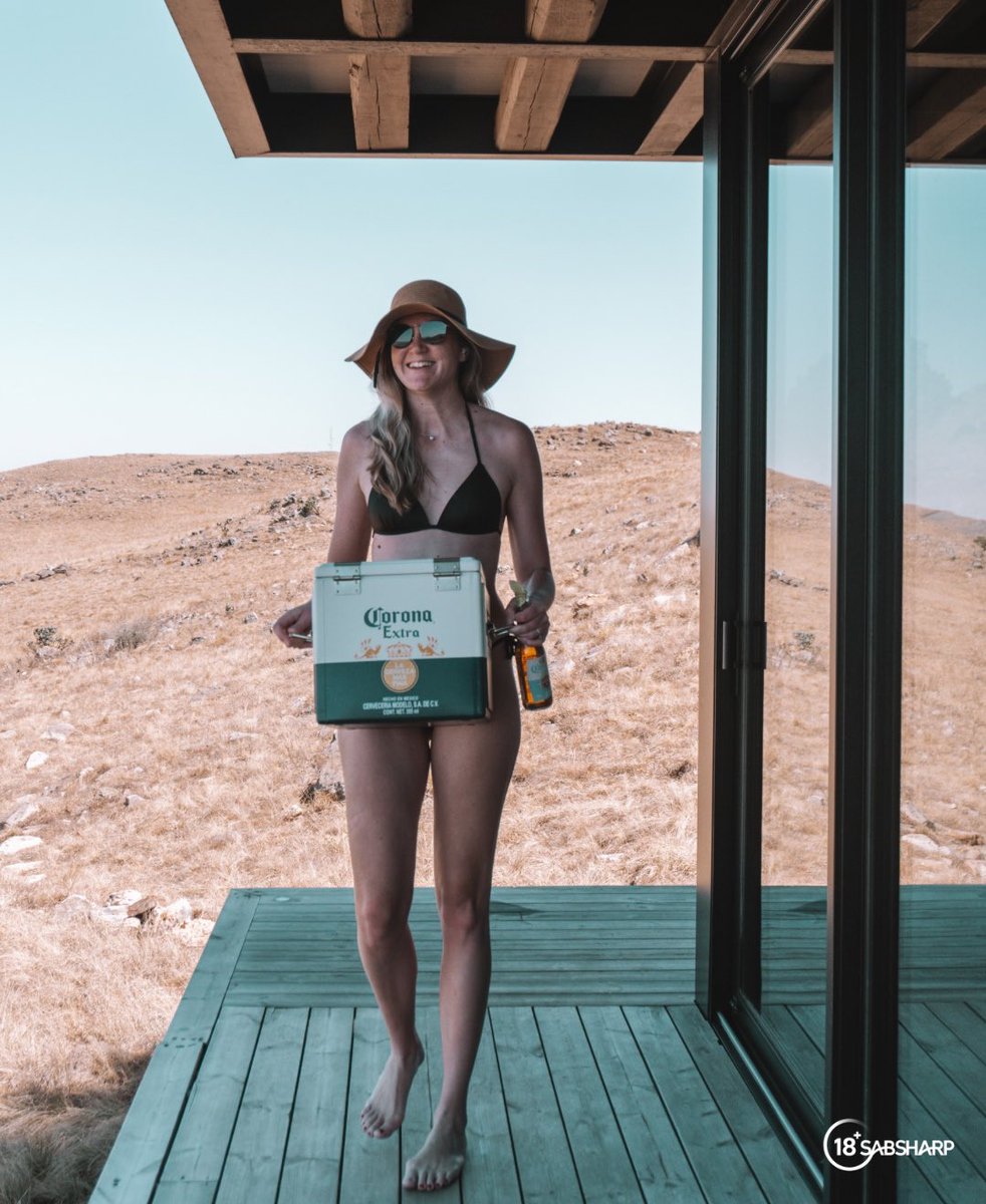 jpandmichelle's tweet photo. Springtime adventures are the best! ☀ We spent the first day of Spring in Dullstroom and just enjoyed watching the sun dip below the horizon, and soaked up the fresh air. Nature's beauty is truly rejuvenating. 🌿 #ThisIsLiving #ad @CoronaAfrica https://t.co/5LoMHWnX78