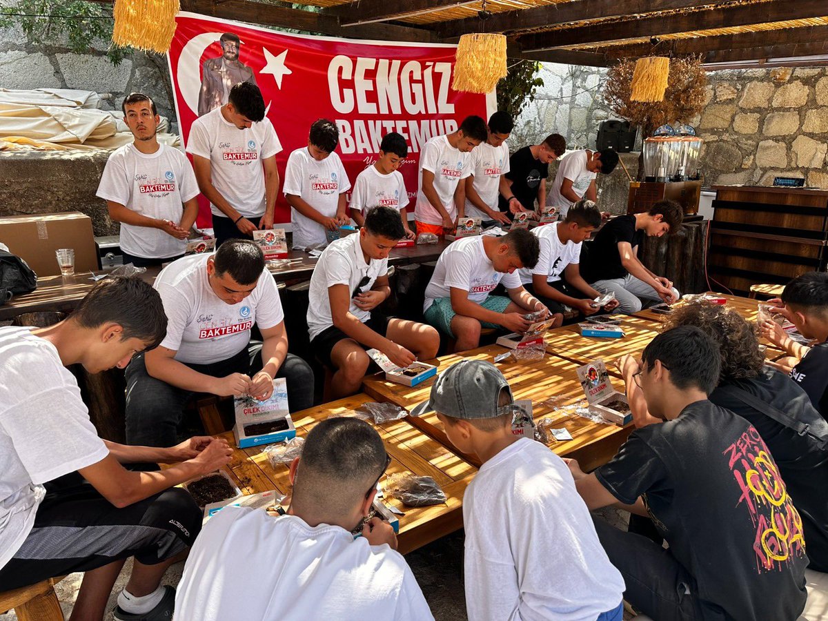 Ulku_Ocaklari's tweet photo. 📍İZMİR

Ülkü Ocakları İzmir İl Başkanlığı tarafından gerçekleştirilen yaz gelişim kampı etkinlikleri gençlerimizin yoğun katılımlarıyla devam ediyor. https://t.co/MeLLvYq37z