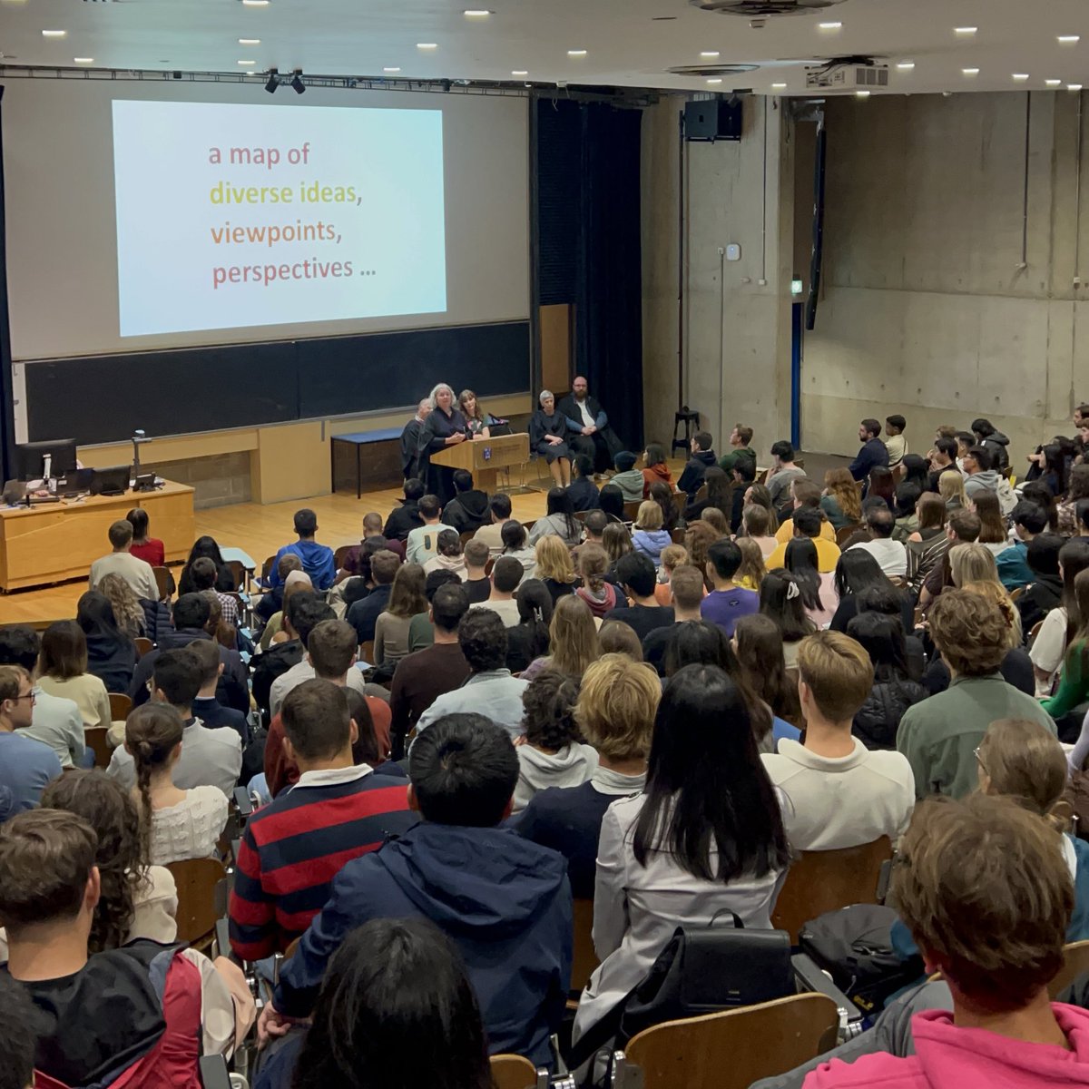 LindaDoyle's tweet photo. Wonderful to see a packed lecture theatre to welcome our new Postgrads this evening!

#TCDPostgrads https://t.co/xzpuEm556V