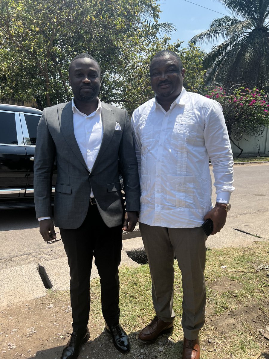 Cher frère et ami, toute ma compassion. Sois fort et tiens bon. Le temps est un allié et un ennemi…