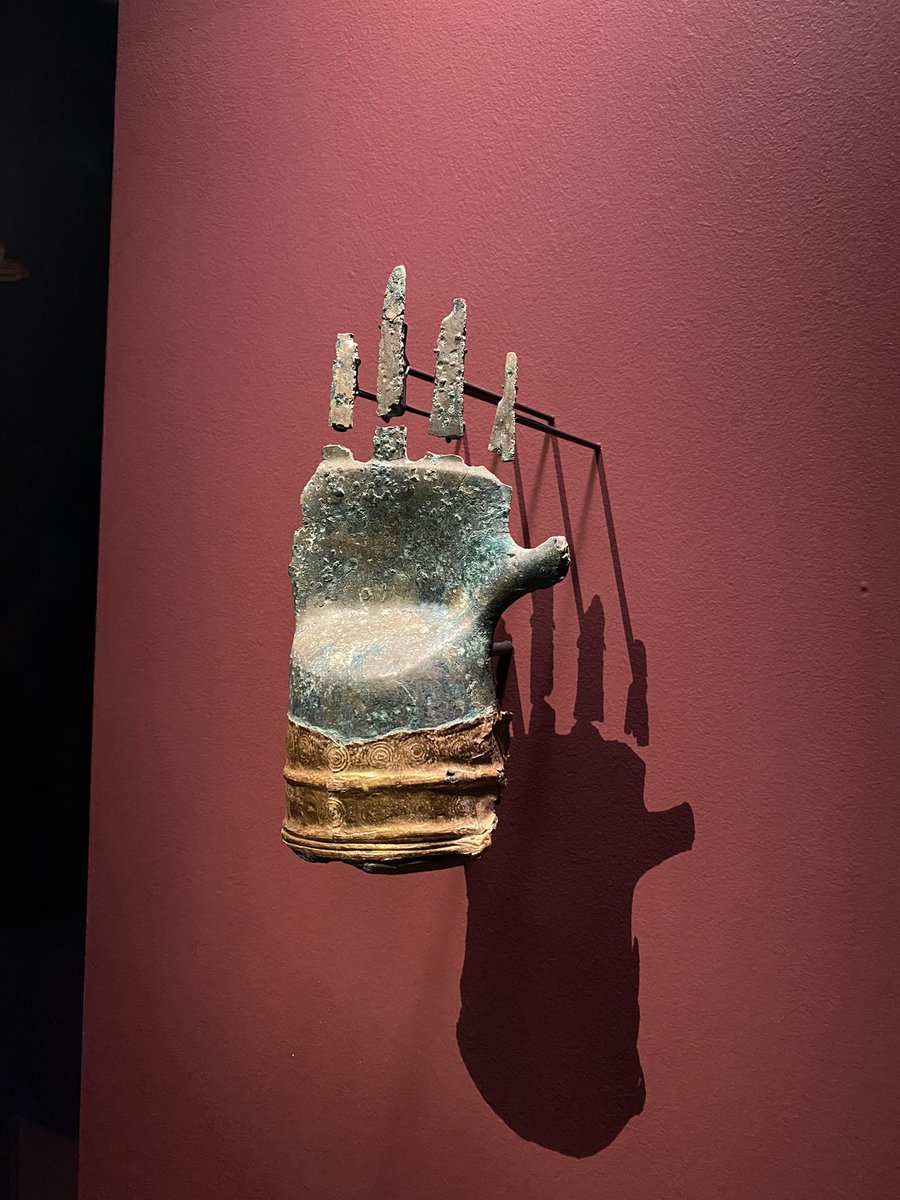 Archaeologiste's tweet photo. Just landed in a Swiss national newspaper 🥳

Beyond excited to be working on Hand of Prêles with the most incredible team! Feeling blessed and grateful for this journey! 

#UniGe https://t.co/Nk5QljMcSr