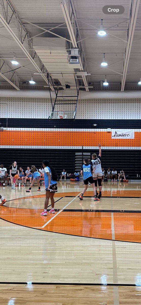 HashbargerEmma's tweet photo. Had a great time at @PGHTexas Freshman Showcase!!!!!! Had some good reps with some talented players. Thank you to #MarkMcknight and @girlzprepreport @CameraCashMedia @GoCoachMo @PrepGirlsHoops @PGHCircuit https://t.co/ydxcIIabxb