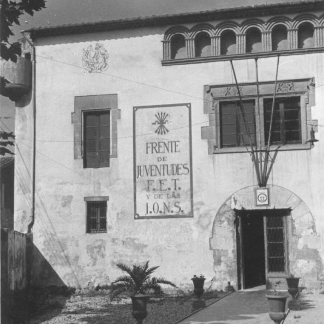 Museu L'Hospitalet (@museulh) on Twitter photo 📆El 26/09 a les 18.30 h uneix-te a la ruta antifranquista pels barris del Centre i Sant Josep.
📌 Explora L’Hospitalet antifranquista
🔗Places limitades, inscriu-te aquí:
shorturl.at/zF7Tv
#RutaAntifranquista #MuseuLH <a href="/LHCultura/">Cultura L'H</a> <a href="/LHAjuntament/">Ajuntament de L'Hospitalet</a> <a href="/LHArxiu/">Arxiu Municipal de L'Hospitalet</a> 📆El 26/09 a les 18.30 h uneix-te a la ruta antifranquista pels barris del Centre i Sant Josep.
📌 Explora L’Hospitalet antifranquista
🔗Places limitades, inscriu-te aquí:
shorturl.at/zF7Tv
#RutaAntifranquista #MuseuLH <a href="/LHCultura/">Cultura L'H</a> <a href="/LHAjuntament/">Ajuntament de L'Hospitalet</a> <a href="/LHArxiu/">Arxiu Municipal de L'Hospitalet</a>
