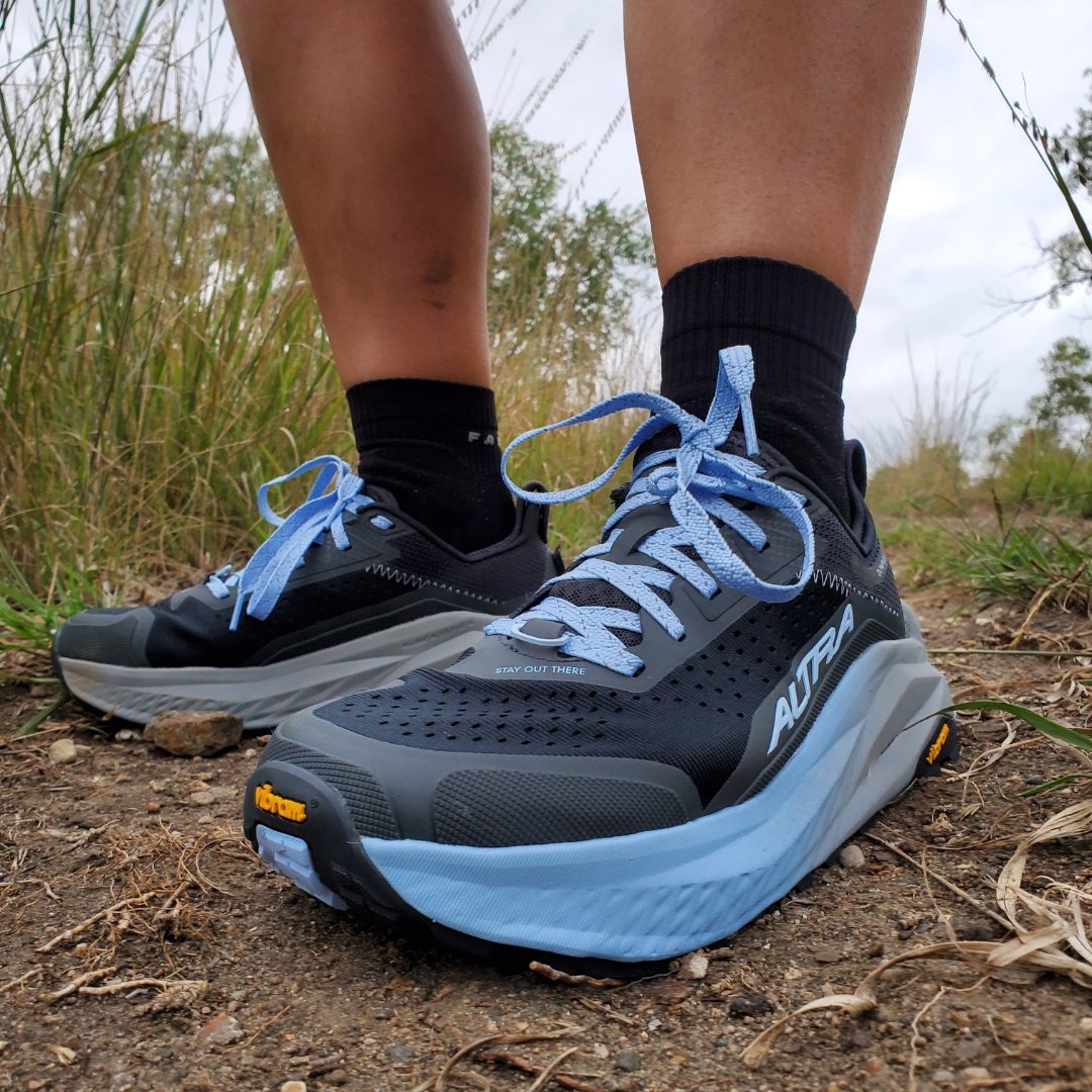 Run605's tweet photo. A cushioned off-roading ride from sun up to sun down.
The Altra Olympus 6 has a durable upper and a reliable Vibram® Megagrip outsole.

Available at our Downtown location.
https://t.co/45KtjDMff7

#run605 #altrarunning #trailrunning https://t.co/oEFOj3RFn1