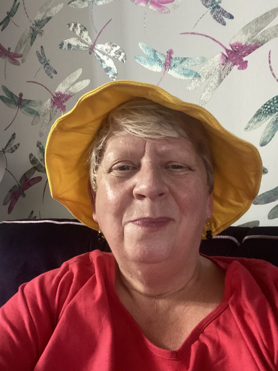 lgoodbu's tweet photo. @DaniellaLogun @HillingdonMayor Here’s my effort my yellow hat for Danni I just found the few yellow clothes I have and I will post throughout the month as part of @Dannislegacy https://t.co/v2GerQtHGR