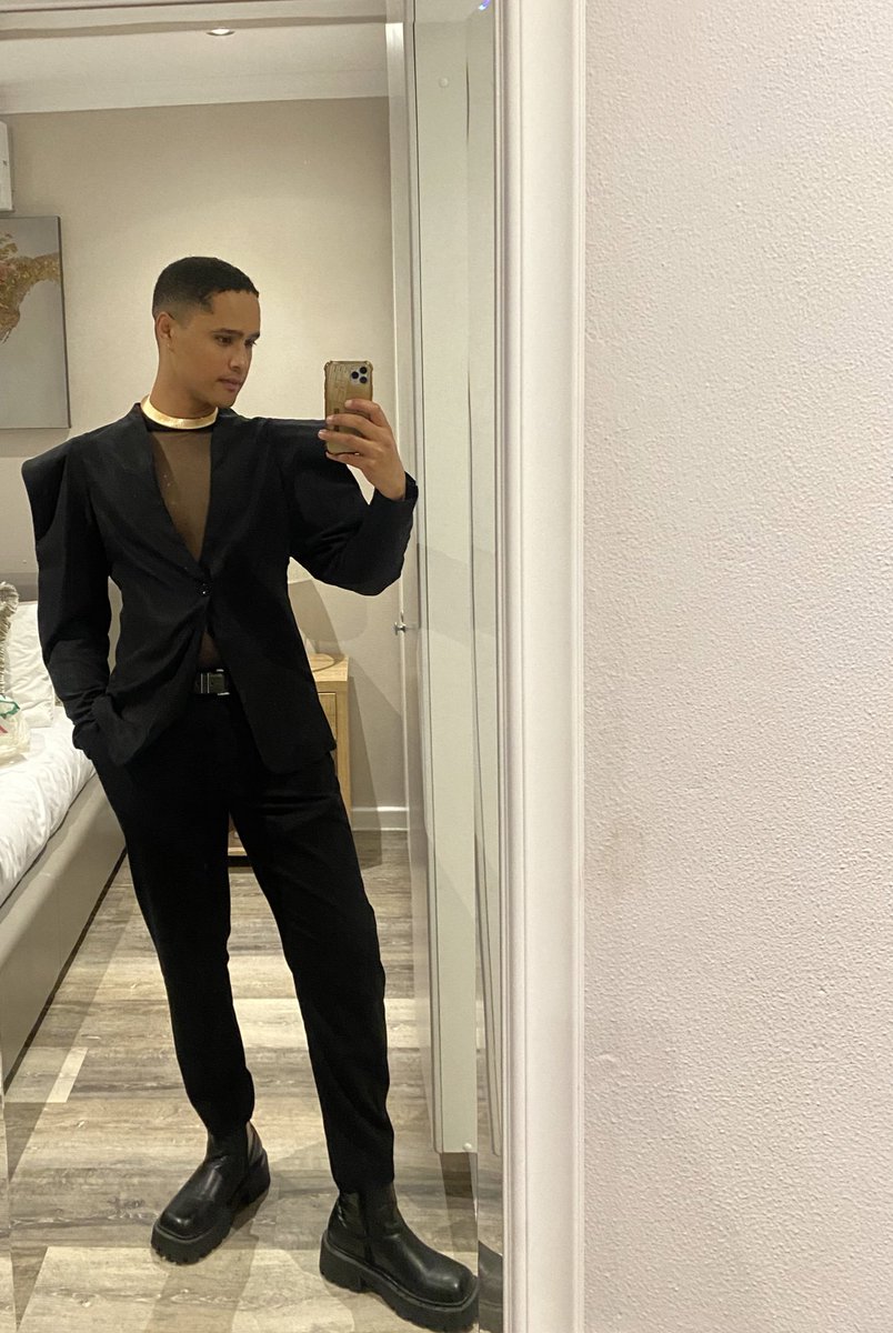 I felt pretty.  🖤🥹🥂