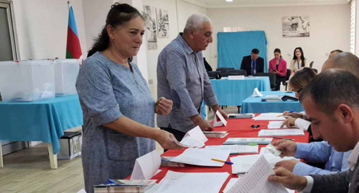 Европейские наблюдатели раскритиковали выборы в парламент Азербайджана dlvr.it/TCk2Yx