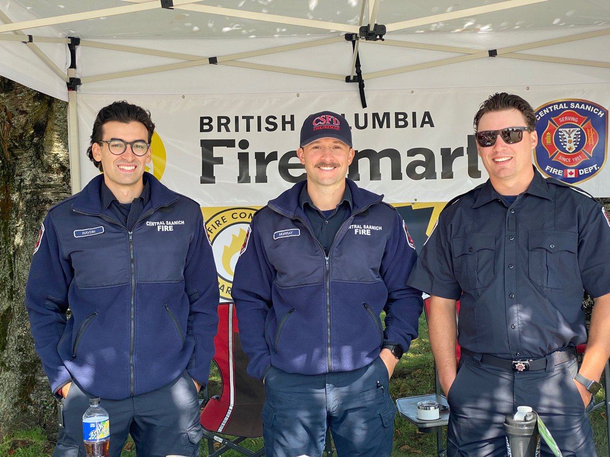 Another day at the Saanich Fair connecting with the community! Come say hi and meet your Central Saanich Firefighters!