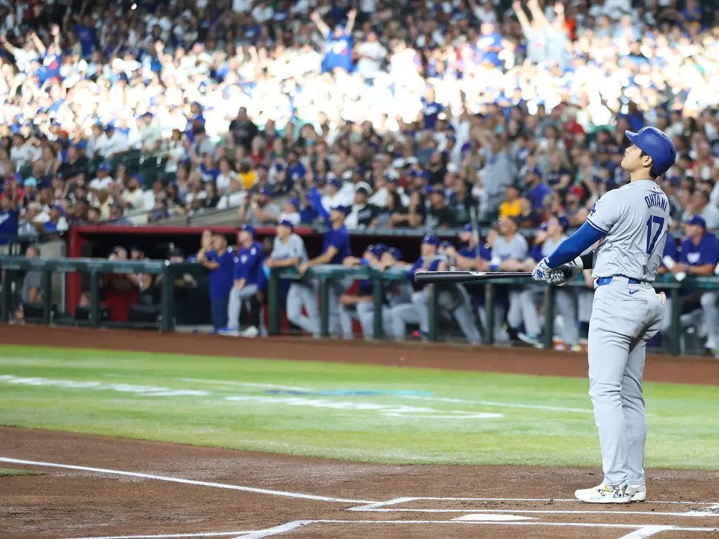 Dodgers’ Shohei Ohtani Sets More MLB History With Incredible Month of August dlvr.it/TCk2rl