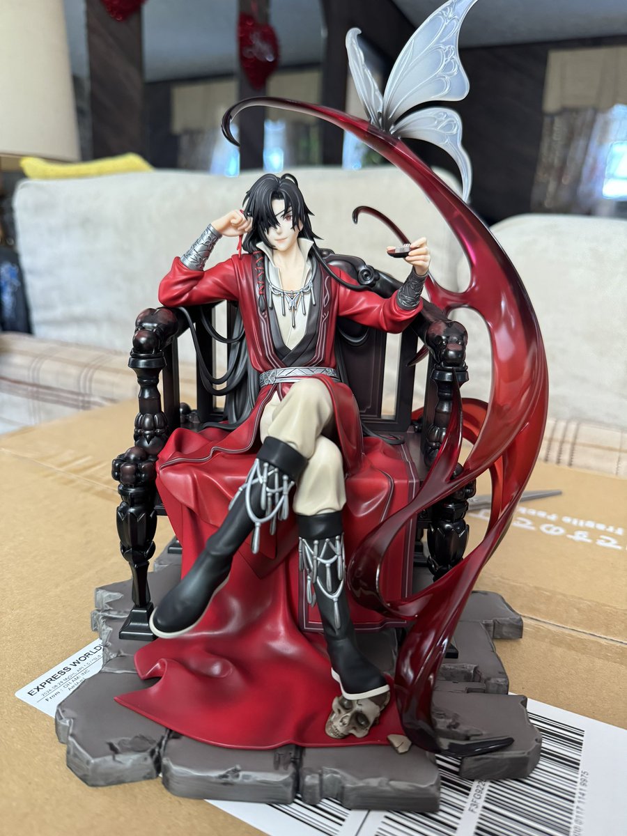 ChiZuKage's tweet photo. He is home 🥰 https://t.co/PnRcdxqrzt
