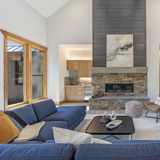 11582 Henness Road | 11582 Henness Road, Truckee, CA 96161 United States dlvr.it/TCk3fJ