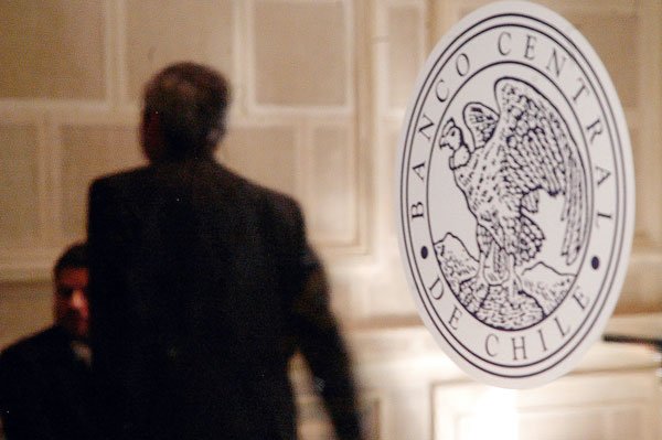 AdmTuPyme's tweet image. Grupo de Política Monetaria sugiere al Banco Central bajar la tasa en 25 puntos en su reunión de este martes dlvr.it/TCk6M3