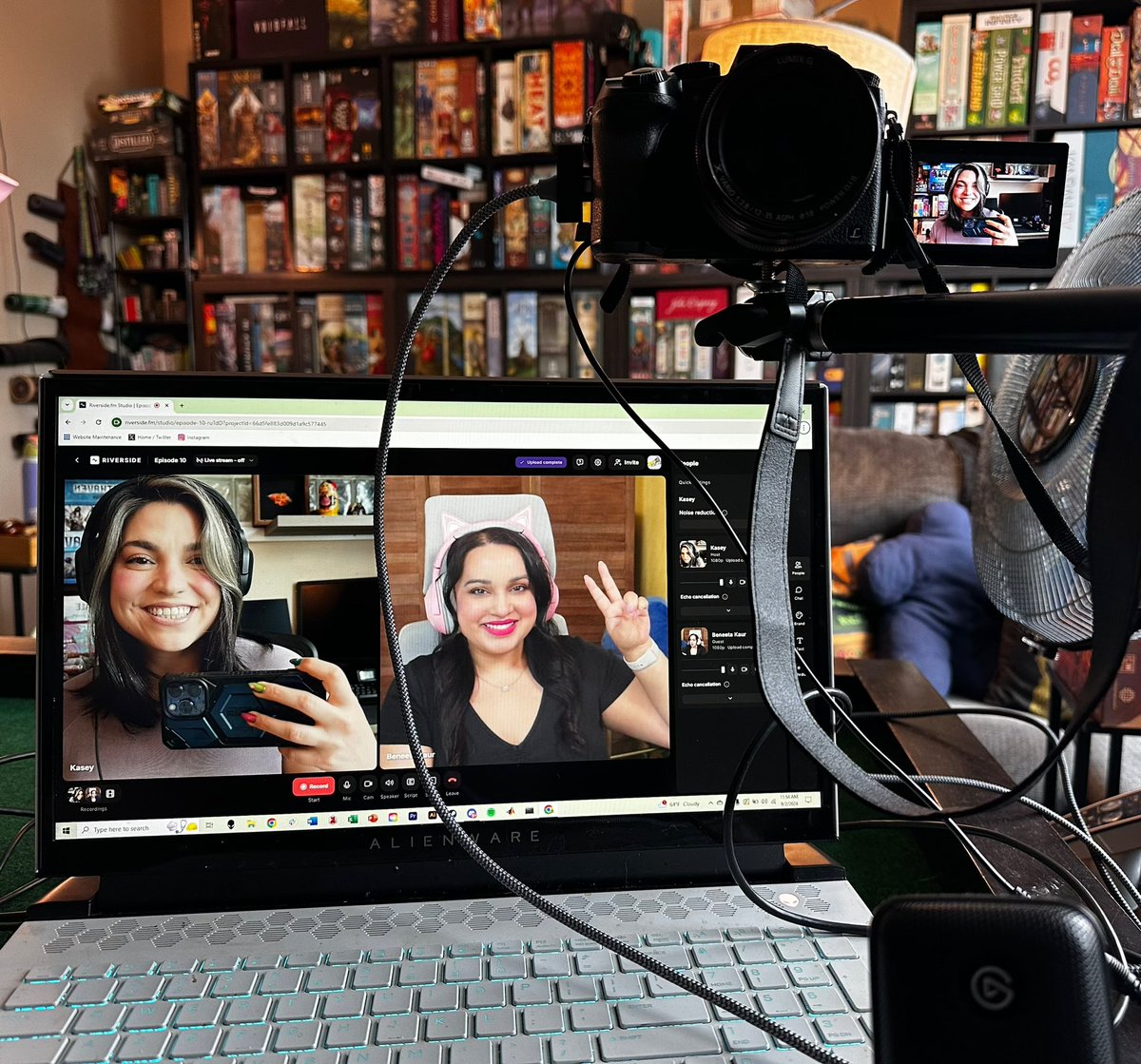 We’re so cute 💖

Episode 10 recording currently in progress!