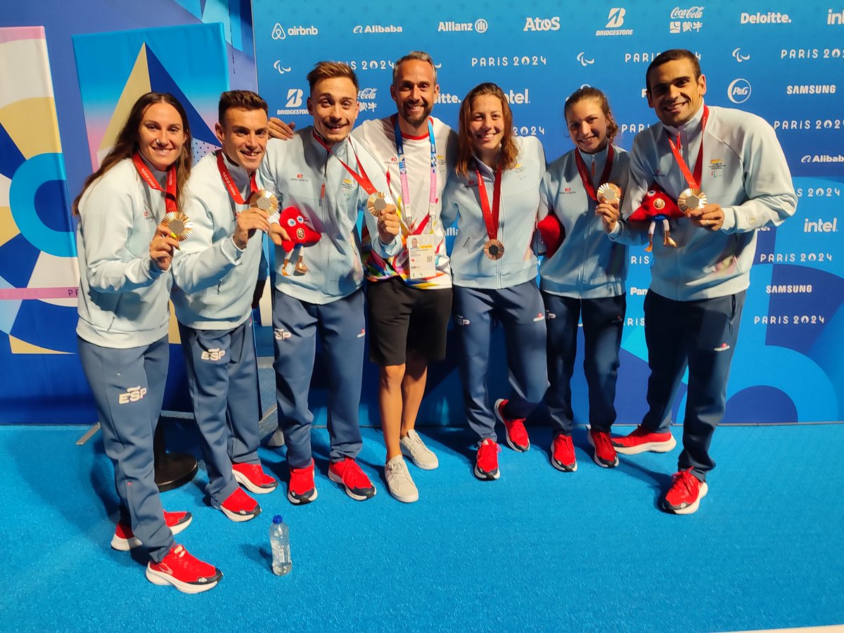 Jesús Ortiz García (@jesusortizdxt) on Twitter photo Y como colofón a la jornada, Bronce de un relevo espectacular <a href="/saraigascon/">Sarai Gascon Moreno</a> <a href="/joseamari88/">José A. Marí</a> <a href="/oscarsalguero1/">oscar salguero</a> <a href="/o_nuriamarques/">Núria Marquès</a> <a href="/llopini13/">Iñigo Llopis</a> y Tasy Dmytriv Y como colofón a la jornada, Bronce de un relevo espectacular <a href="/saraigascon/">Sarai Gascon Moreno</a> <a href="/joseamari88/">José A. Marí</a> <a href="/oscarsalguero1/">oscar salguero</a> <a href="/o_nuriamarques/">Núria Marquès</a> <a href="/llopini13/">Iñigo Llopis</a> y Tasy Dmytriv