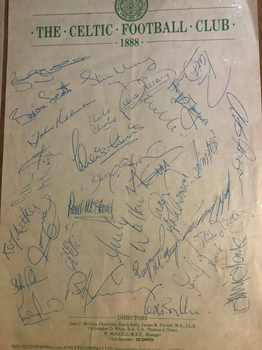 cairnagram84's tweet photo. Some obvious standouts, but wondering if anyone could help identify the other signatures? @PaulJohnDykes @celticway1888 @CelticFC possible 1987 team?
So Far:
Paul McStay
Billy McNeill
Roy Aitken
Charlie Christie 
Tommy Burns
Lex Baillie
John Kelman 
Pierce O’Leary
Chris Morris
🍀 https://t.co/OEUPea0Hm4