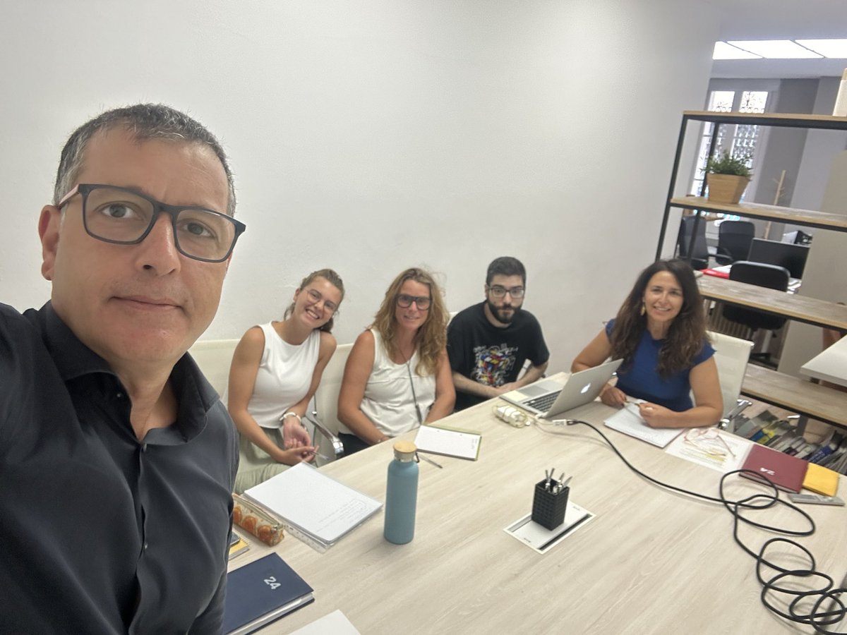 Comenzando curso académico en <a href="/Nutricioncoach/">Nutritional Coaching</a> Después de de vacaciones, regresamos con la máxima energía y motivación. Nuevas retos y nuevos miembros se incorporan al equipo. 
Llámanos o escríbenos y estaremos encantados de atenderte. 
info@nutritionalcoaching.com o +34 932503858