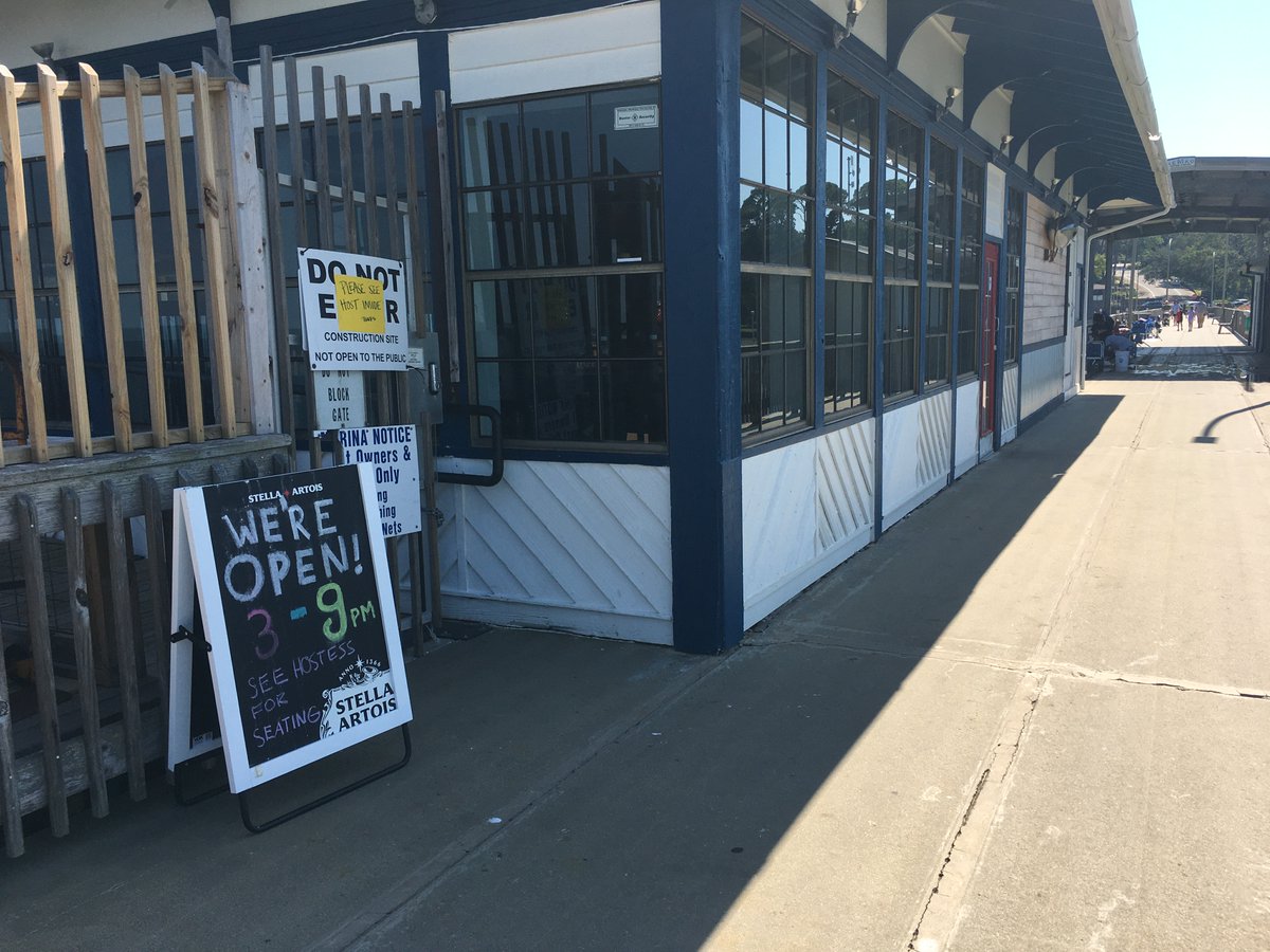 Fairhope_Times's tweet photo. After their "soft opening" over the weekend, Blind Tiger Fairhope to officially open Wednesday at 3 PM, according to signs posted there today.#restaurant #fairhopepieralabama #blindtiger #fairhopetimes https://t.co/rmKQsUOnGZ