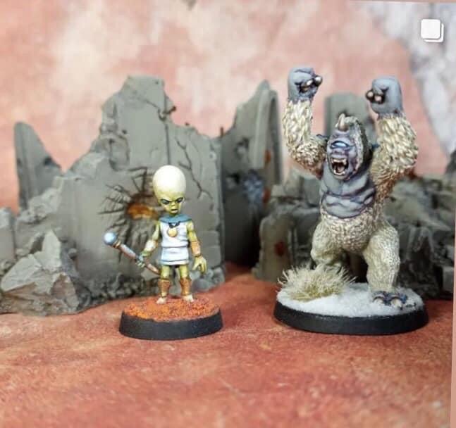 CheckPointMini's tweet image. Our Grey alien leader with an ape creature by Crooked Dice. Don’t they look nice together. Painted figures by Gene Archibald. 

checkpointminiatures.co.uk