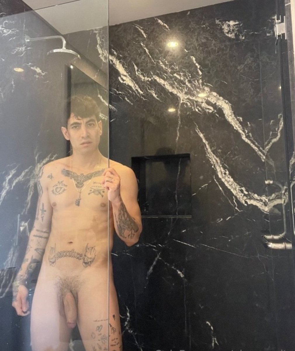 Suavecito 🤤 🤤 t.cohx73k26mHK 