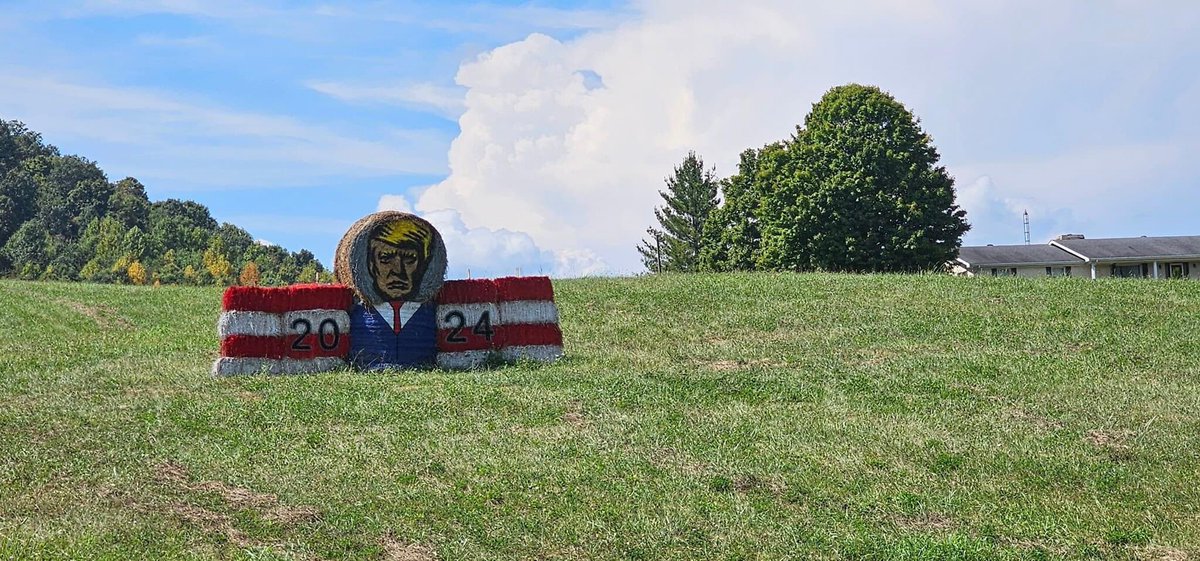 ConservativeKFC's tweet photo. I saw this from back home in the rolling hills of Kentucky! 

“The farmer is the only man in our economy who buys everything at retail, sells everything at wholesale, and pays the freight both ways.”-JFK

🚜🌾🐄🐓🥚🌽🇺🇸

#myoldkenuckyhome 
#capitalismconserves 
#farmersmustvote https://t.co/FPW5HBjEPp