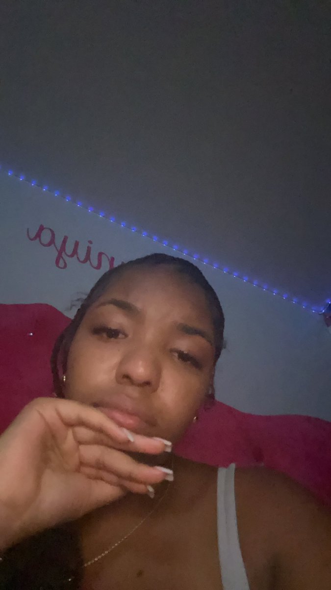 its_braniya's tweet photo. me after any inconvenience: https://t.co/nEkljiAl6S