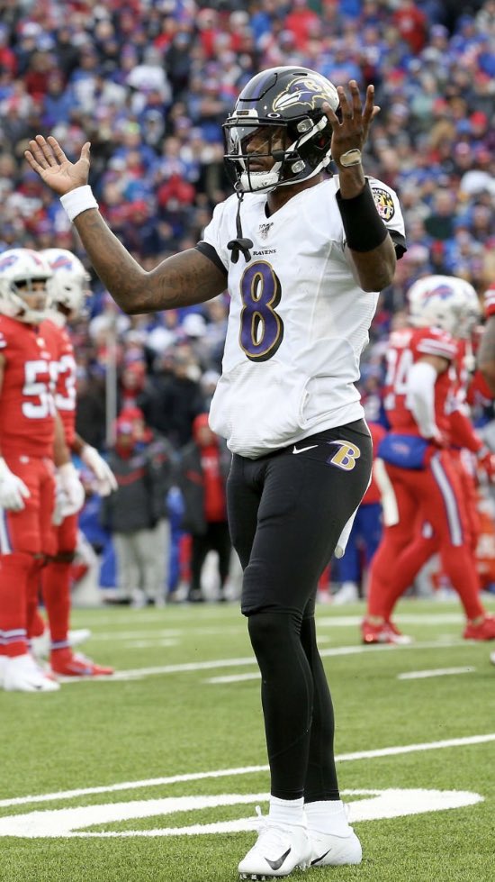 Random throwback to 2019 when a broadcaster claimed Lamar Jackson’s skin tone helped him hide the ball on read option plays. 

Jackson began the next game wearing white sleeves and glove. He returned to his usual sleeveless look at halftime. The Ravens defeated the Bills 24-17.