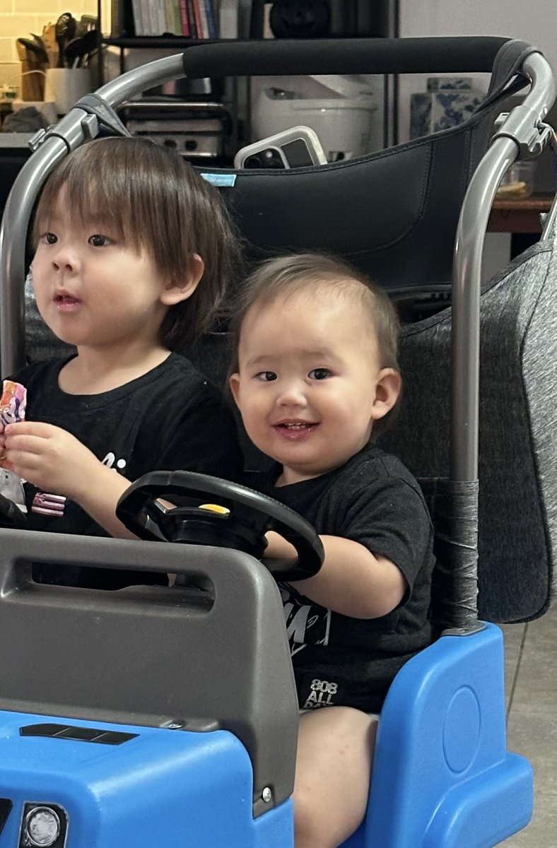 Happy bday to this lil boi🎂