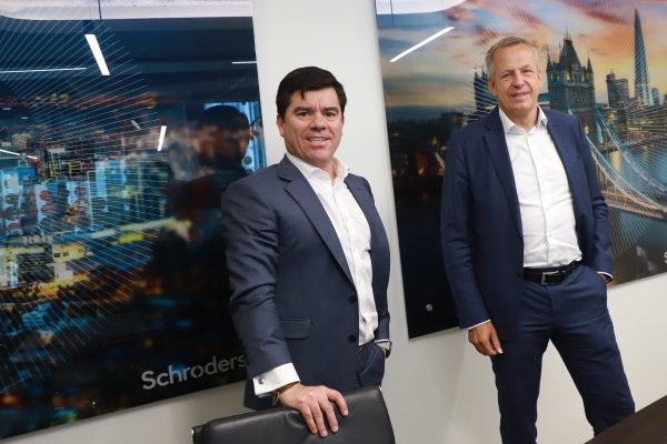 AdmTuPyme's tweet image. La apuesta de la gestora británica Schroders para atraer inversionistas a sus fondos de capital privado dlvr.it/TCkbcH