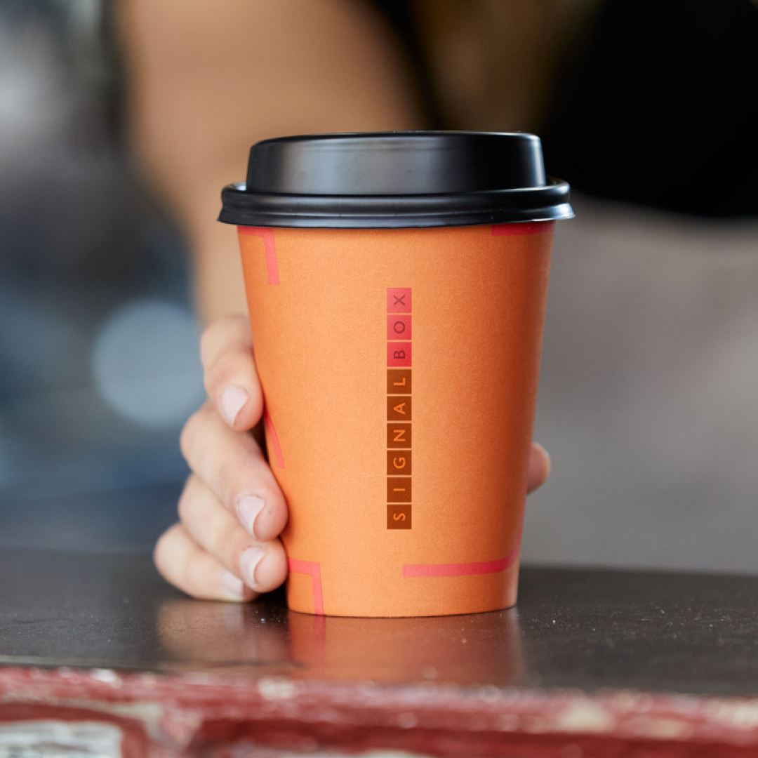 headjamcreative's tweet image. Signal Box is where the principles of modernism meet heritage—with the addition of a steel pavilion and roof terrace the building was transformed into a stylish restaurant!
👨‍🍳 Full case study visit hubs.la/Q02M-vmM0