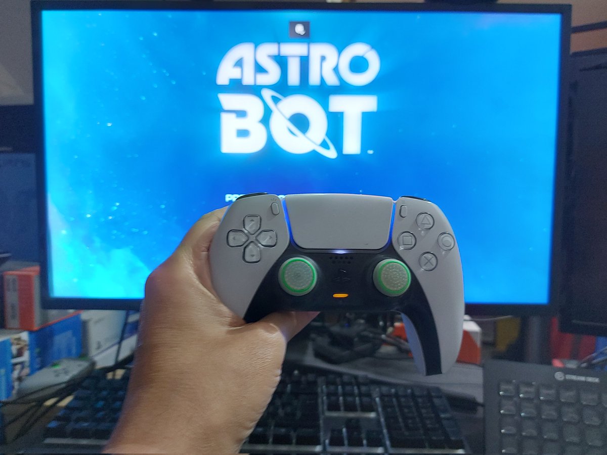frus_gaming's tweet photo. A darle #AtroBot
Gracias a @PlayStation_LA por enviarme una copia anticipada gratis del juego. https://t.co/tStXv1Gpvp
