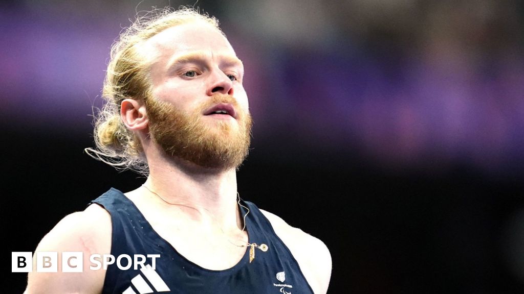 GB's Jonnie Peacock finishes fifth in 100m final dlvr.it/TCkJQg