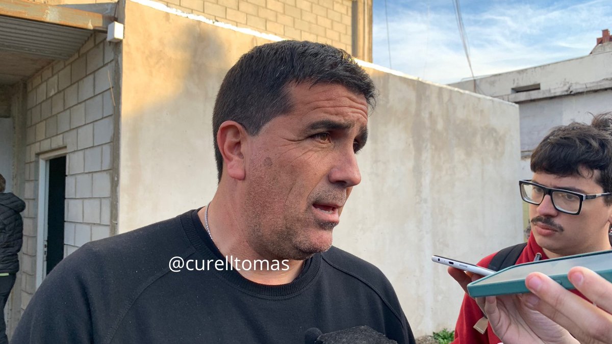 curelltomas's tweet photo. Talleres (RE) 2-2 #AllBoys

Campodónico: “No tuvimos un buen primer tiempo. Nos faltó juego por dentro y fuera. Sufrimos por las bandas”.

“En la segunda parte fuimos superiores, salimos con otra intención. Pudimos generar por fuera”. https://t.co/iD4Rtg4iGs