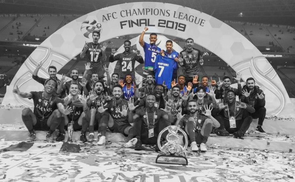 2Albrazi's tweet photo. ( انفرطت حبات العقد) لجيل السابعة 
لأفضل جيل هلالي شاهدناه ،
احد أبطال السابعة التاريخيه بل و احد صناعها
الكابتن الخلوق محمد البريك شكراً https://t.co/DF4tmszacI