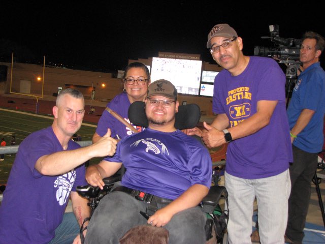 CoachTaylor2023's tweet photo. My first EHS pal. I Didn’t have a clue where to go or who to sit by… Tito yelled…
“Coach!”
Tough to lose. But a privilege to have lived alongside you.
Thanks for giving me part of your life big fella. See you again King! 🙏🏼 https://t.co/TWduGzLnHm