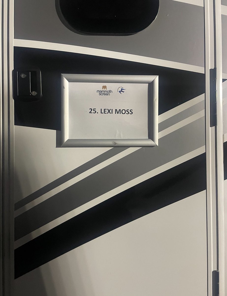 Allie Aylott tweet media