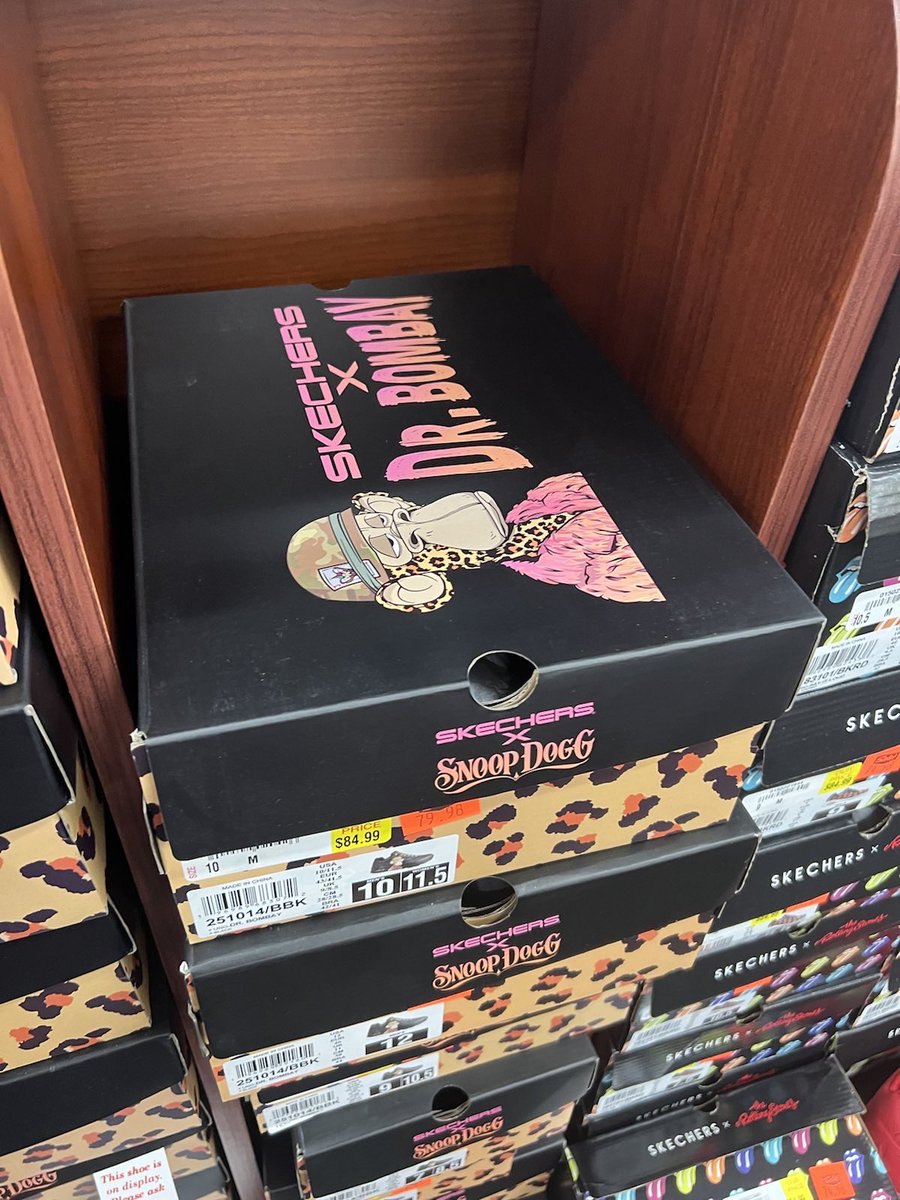 My daughter saw these at the mall yesterday and she didn’t buy them for me 😩 <a href="/CozomoMedici/">Cozomo de’ Medici</a>  where did I go wrong as a parent?