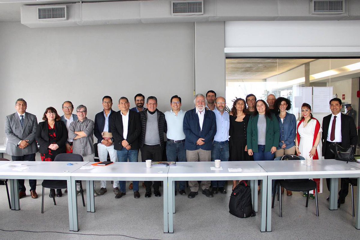 IntiMunoz's tweet image. En el marco de la transición en el @GobCDMX, tuvimos una importante reunión en @seduviCDMX en la que estuvimos con nuestro compañero @A_Encinas_R  y l@s titulares de los organismos públicos locales dedicados al territorio, el desarrollo urbano, la regeneración urbana, la…