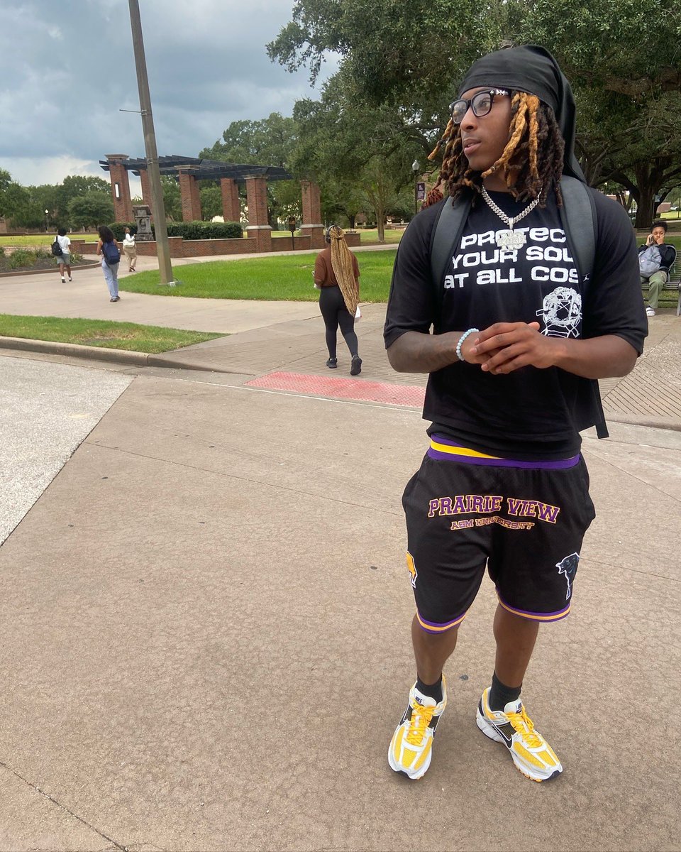 iamkhaimon's tweet image. $elf explanatory 🧼.. #protectyoursoul