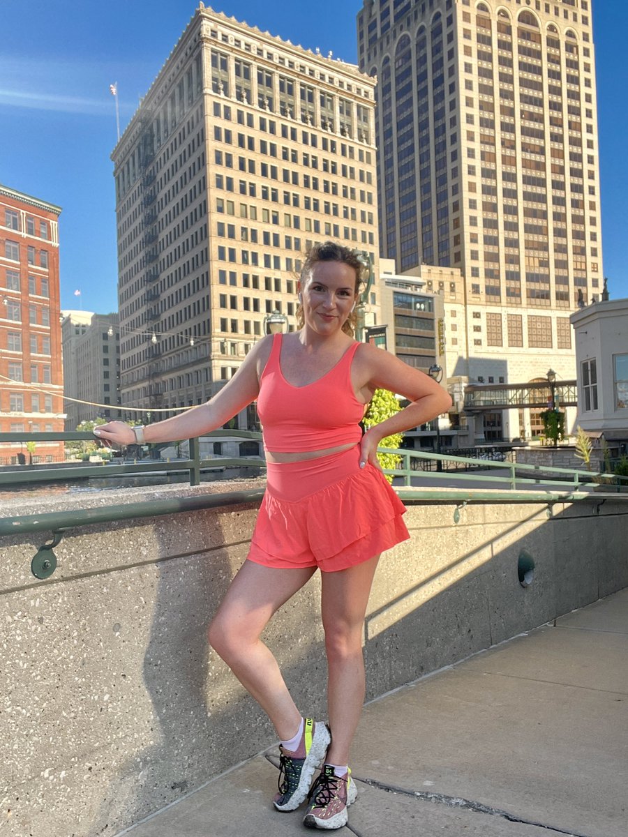 Happy to say I’ve fallen back in love with running ☺️ I ran my fastest pace today in 5 years and am so happy to see my progress!