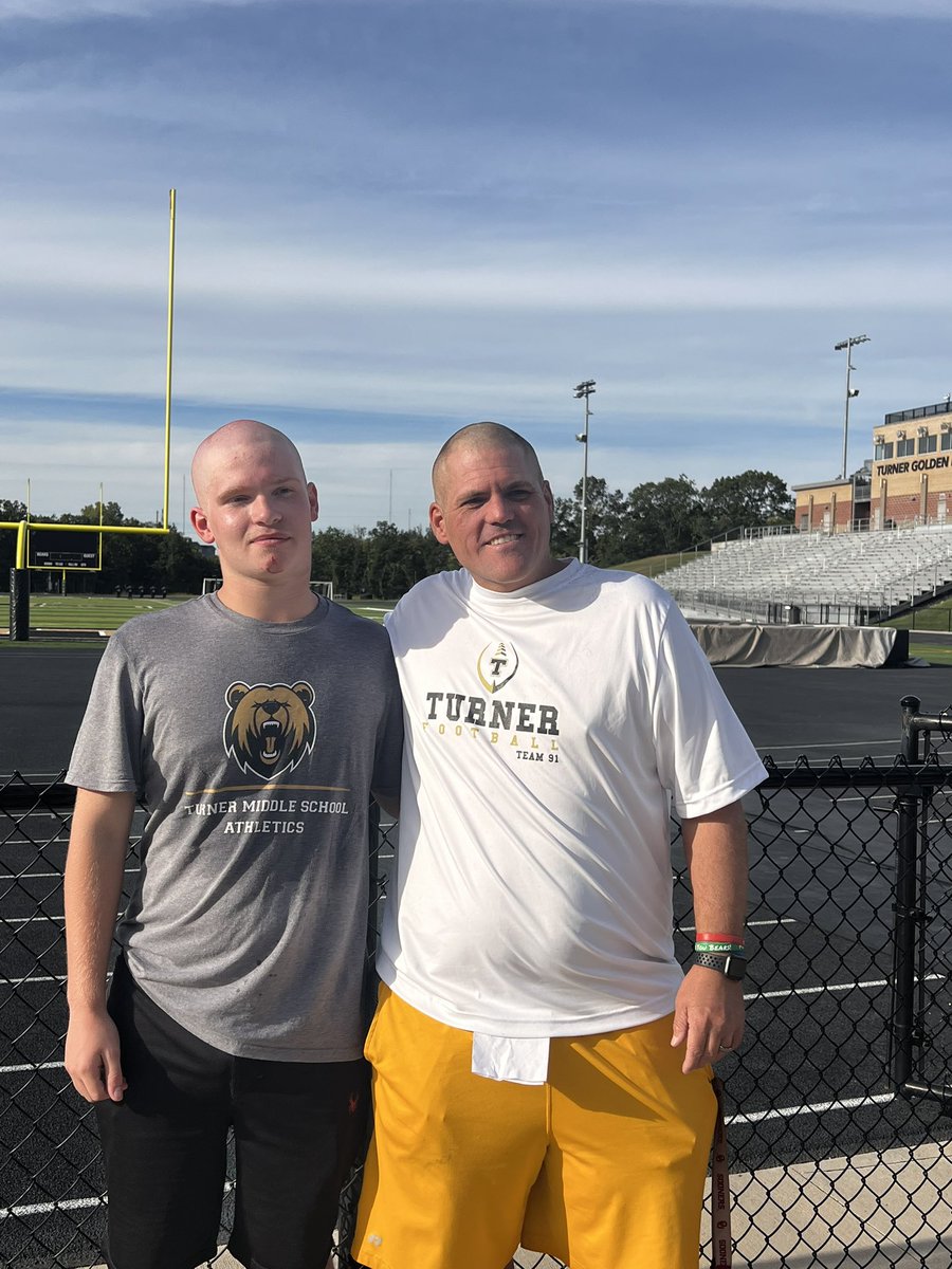 #Team91 has your back Gage! We will be with you every step of the way! <a href="/thsbearfootball/">Turner Golden Bears Football</a> #GageStrong