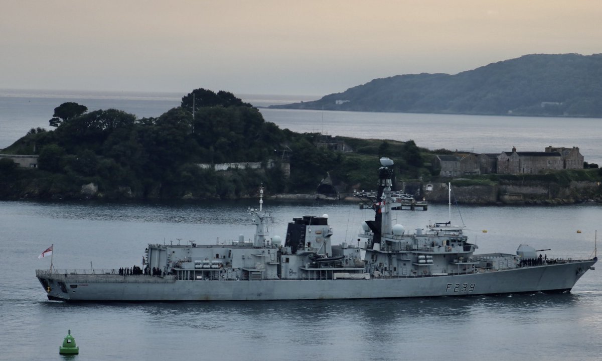 WarshipCam's tweet photo. HMS Richmond (F239) Duke-class frigate coming into Plymouth, England - September 2, 2024 #hmsrichmond #f239
SRC: TW-@Rockhoppas https://t.co/LZo3PhMH85