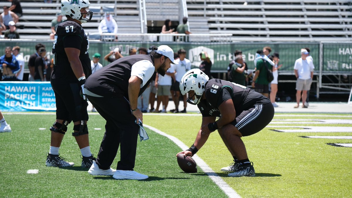 Blessed to be in this position. Something special is brewing w/ <a href="/HawaiiFootball/">Hawaii Football</a>  #BRADDAHHOOD