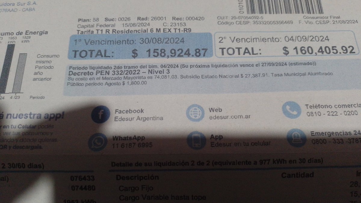 18Tavovargas's tweet photo. #TarifasRegaladas lamentablemente vivo en Argentina y no en Mileylandya y aca vemos que  las facturas no tienen nada de regalo . https://t.co/0eaa1dUa55