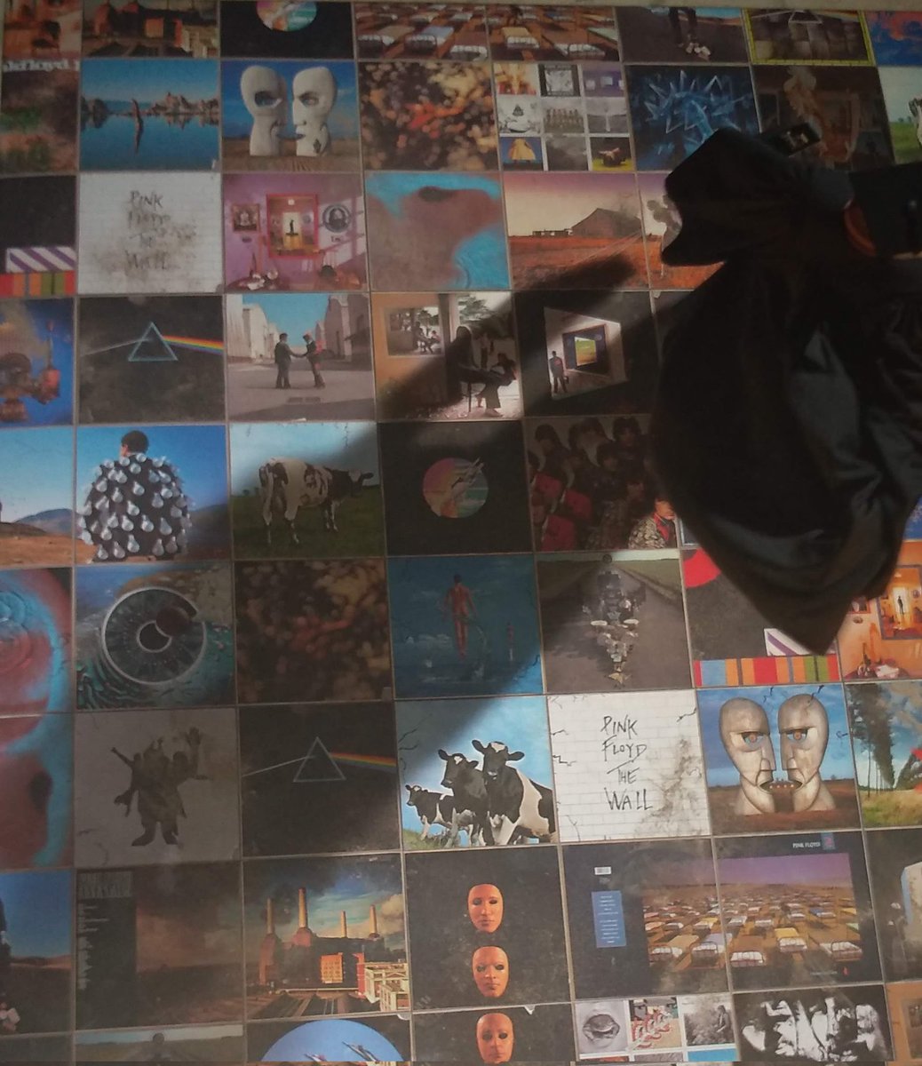 RockinRene2's tweet photo. A la tornamesa @Just_pinkfloyd
#NowPlaying
#nowspinning
#vinyl
#vinylrecords
#vinyladdict
#vinylcollection
#vinylcollector
#vinylcommunity
#ProgresiveRock https://t.co/ad4PBE7siH